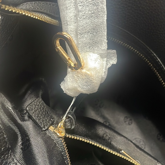 Tory Burch Thea Slouchy Tote - Picture 9 of 11